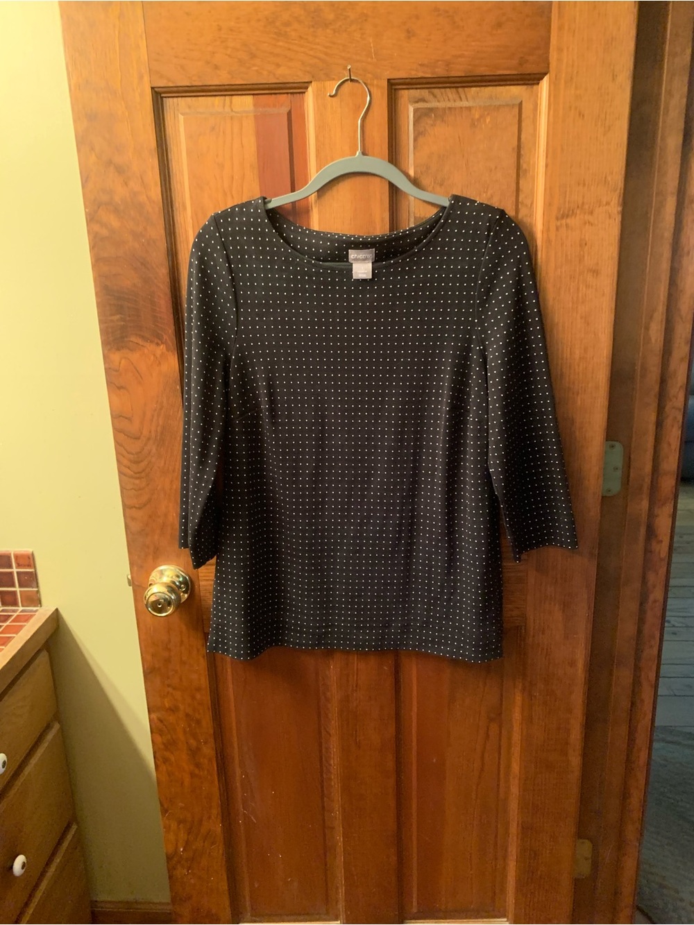 Chico's NEW NEVER WORN, BLACK and WHITE polka dot pullover round neck top.